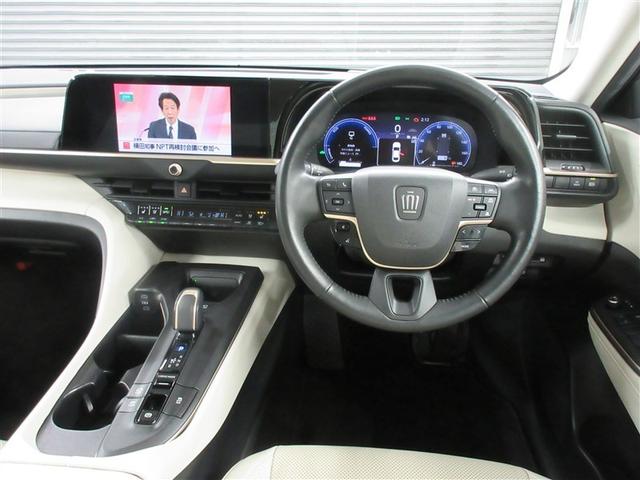 クラウンクロスオーバー Ｇアドバンスド　革シート　４ＷＤ　バックカメラ　衝突被害軽減システム　ＥＴＣ　ＬＥＤヘッドランプ　ワンオーナー　記録簿（5枚目）