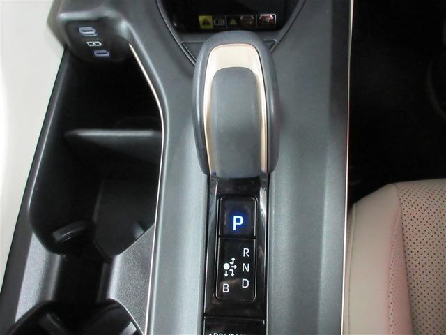 クラウンクロスオーバー Ｇアドバンスド　革シート　４ＷＤ　バックカメラ　衝突被害軽減システム　ＥＴＣ　ＬＥＤヘッドランプ　ワンオーナー　記録簿（16枚目）