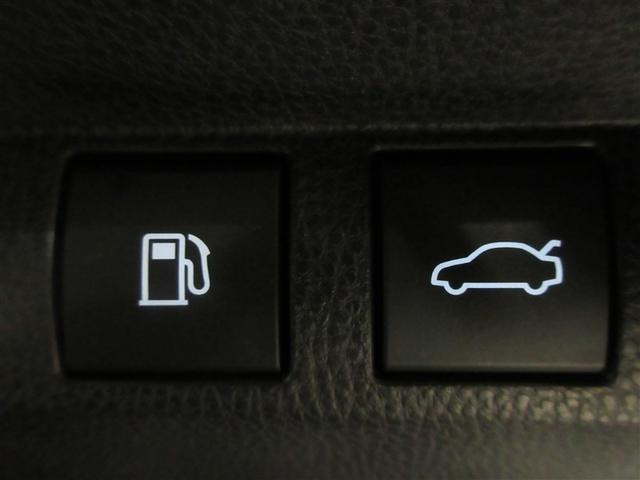 クラウンクロスオーバー Ｇアドバンスド　革シート　４ＷＤ　バックカメラ　衝突被害軽減システム　ＥＴＣ　ＬＥＤヘッドランプ　ワンオーナー　記録簿（22枚目）