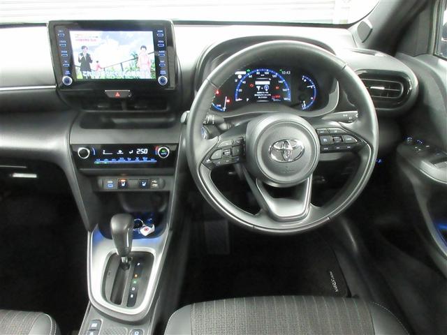 ヤリスクロス ハイブリッドＺ　バックカメラ　衝突被害軽減システム　ＥＴＣ　ＬＥＤヘッドランプ　ワンオーナー　記録簿（5枚目）