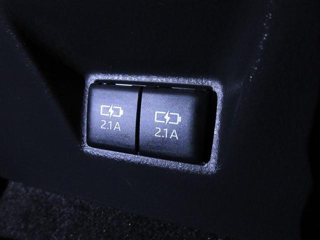 カムリ ＷＳレザーパッケージ　革シート　サンルーフ　フルセグ　メモリーナビ　ＤＶＤ再生　バックカメラ　衝突被害軽減システム　ＥＴＣ　ＬＥＤヘッドランプ　フルエアロ　記録簿（32枚目）