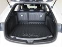 トランクはゆとりがあります。日常のお買いものにも十分な容量。
