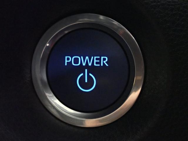 カローラクロス ハイブリッド　Ｚ　メモリーナビ　ＤＶＤ再生　バックカメラ　衝突被害軽減システム　ＥＴＣ　ドラレコ　ＬＥＤヘッドランプ　記録簿（33枚目）