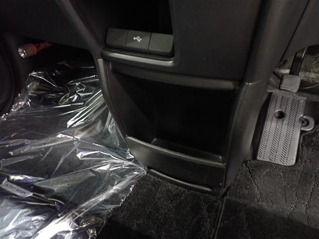 ステップワゴンスパーダ スパーダ　フルセグ　メモリーナビ　ＤＶＤ再生　バックカメラ　衝突被害軽減システム　ＥＴＣ　ドラレコ　両側電動スライド　ＬＥＤヘッドランプ　ウオークスルー　乗車定員７人　３列シート　記録簿　アイドリングストップ（34枚目）