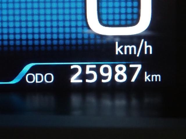 プリウス Ａ　フルセグ　メモリーナビ　ＤＶＤ再生　バックカメラ　衝突被害軽減システム　ＥＴＣ　ドラレコ　ＬＥＤヘッドランプ（19枚目）