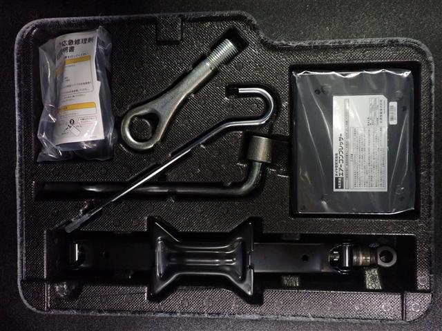 ルーミー カスタムＧ　衝突被害軽減システム　両側電動スライド　ＬＥＤヘッドランプ　記録簿　アイドリングストップ（7枚目）