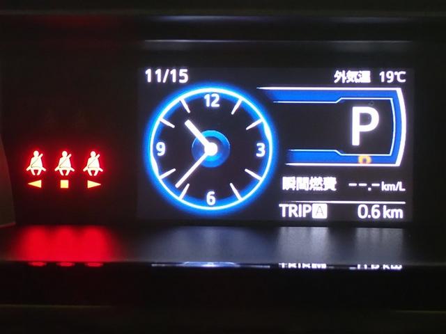 ルーミー カスタムＧ　衝突被害軽減システム　両側電動スライド　ＬＥＤヘッドランプ　記録簿　アイドリングストップ（19枚目）