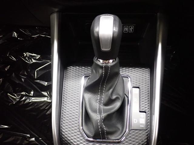 ライズ Ｚ　フルセグ　バックカメラ　衝突被害軽減システム　ＬＥＤヘッドランプ　記録簿　アイドリングストップ（30枚目）