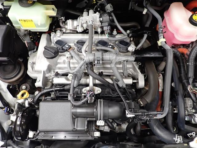 カローラフィールダー ハイブリッドＧ　ダブルバイビー　ワンセグ　メモリーナビ　バックカメラ　衝突被害軽減システム　ＥＴＣ　ＬＥＤヘッドランプ　記録簿（6枚目）