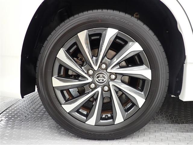 �������h���X�A�b�v���Ă���鏃���A���~�z�C�[��