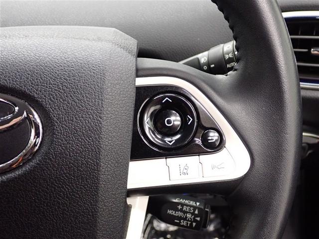 プリウス Ｓツーリングセレクション　フルセグ　メモリーナビ　ＤＶＤ再生　バックカメラ　衝突被害軽減システム　ＥＴＣ　ＬＥＤヘッドランプ　記録簿（31枚目）