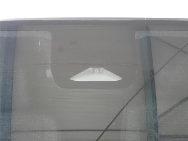 シエンタ ハイブリッドＺ　フルセグ　メモリーナビ　バックカメラ　衝突被害軽減システム　ＥＴＣ　ドラレコ　両側電動スライド　ＬＥＤヘッドランプ　ウオークスルー　ワンオーナー　記録簿（9枚目）