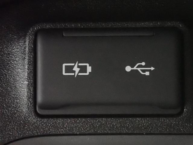 シエンタ ハイブリッドＺ　フルセグ　メモリーナビ　バックカメラ　衝突被害軽減システム　ＥＴＣ　ドラレコ　両側電動スライド　ＬＥＤヘッドランプ　ウオークスルー　ワンオーナー　記録簿（31枚目）