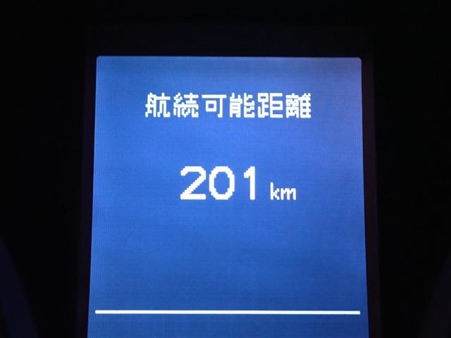 ランドクルーザープラド ＴＺ－Ｇ　革シート　４ＷＤ　フルセグ　ＨＤＤナビ　ＤＶＤ再生　バックカメラ　ＥＴＣ　乗車定員７人　３列シート　記録簿（18枚目）