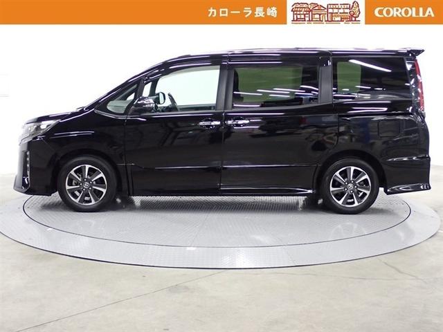 ノア Ｓｉ　ダブルバイビーＩＩＩ　フルセグ　メモリーナビ　ＤＶＤ再生　バックカメラ　衝突被害軽減システム　ＥＴＣ　両側電動スライド　ＬＥＤヘッドランプ　ウオークスルー　乗車定員７人　３列シート　記録簿　アイドリングストップ（6枚目）