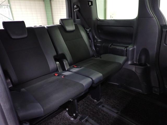 ノア Ｓｉ　ダブルバイビーＩＩＩ　フルセグ　メモリーナビ　ＤＶＤ再生　バックカメラ　衝突被害軽減システム　ＥＴＣ　両側電動スライド　ＬＥＤヘッドランプ　ウオークスルー　乗車定員７人　３列シート　記録簿　アイドリングストップ（17枚目）