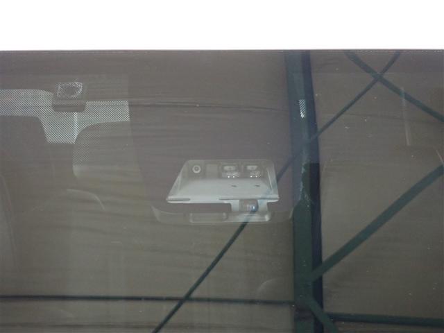 ノア Ｓｉ　ダブルバイビー　フルセグ　メモリーナビ　ＤＶＤ再生　バックカメラ　衝突被害軽減システム　ＥＴＣ　両側電動スライド　ＬＥＤヘッドランプ　ウオークスルー　乗車定員７人　３列シート　記録簿　アイドリングストップ（12枚目）