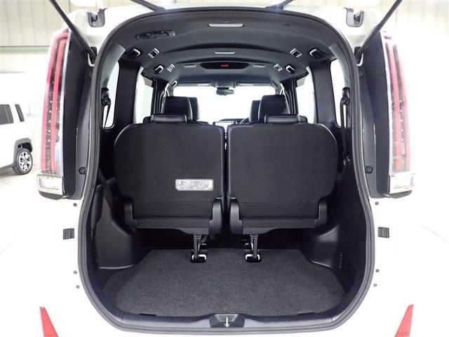 ノア Ｓｉ　ダブルバイビー　フルセグ　メモリーナビ　ＤＶＤ再生　バックカメラ　衝突被害軽減システム　ＥＴＣ　両側電動スライド　ＬＥＤヘッドランプ　ウオークスルー　乗車定員７人　３列シート　記録簿　アイドリングストップ（13枚目）