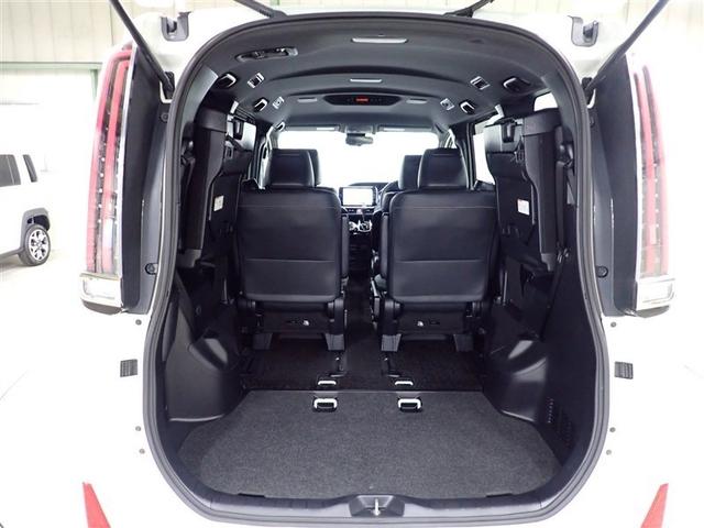 ノア Ｓｉ　ダブルバイビー　フルセグ　メモリーナビ　ＤＶＤ再生　バックカメラ　衝突被害軽減システム　ＥＴＣ　両側電動スライド　ＬＥＤヘッドランプ　ウオークスルー　乗車定員７人　３列シート　記録簿　アイドリングストップ（14枚目）