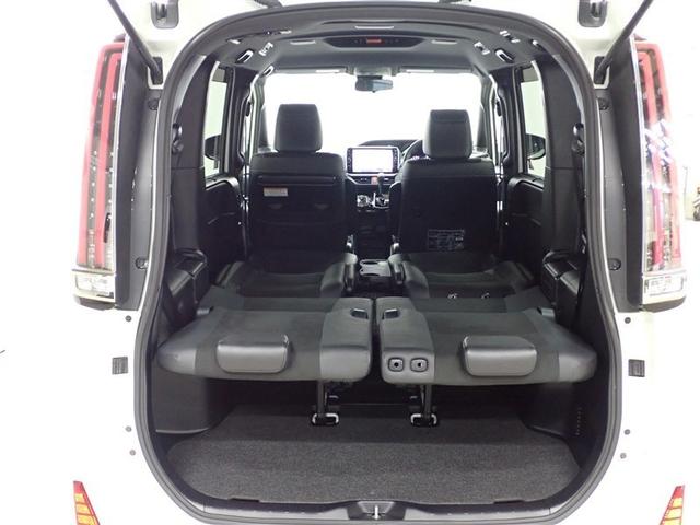 ノア Ｓｉ　ダブルバイビー　フルセグ　メモリーナビ　ＤＶＤ再生　バックカメラ　衝突被害軽減システム　ＥＴＣ　両側電動スライド　ＬＥＤヘッドランプ　ウオークスルー　乗車定員７人　３列シート　記録簿　アイドリングストップ（16枚目）