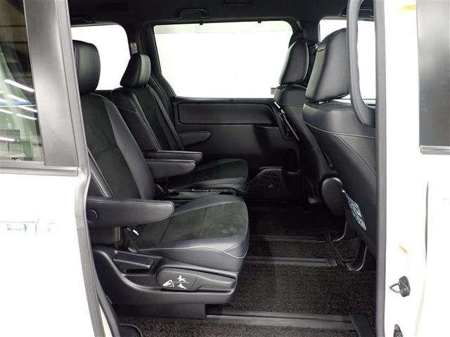 ノア Ｓｉ　ダブルバイビー　フルセグ　メモリーナビ　ＤＶＤ再生　バックカメラ　衝突被害軽減システム　ＥＴＣ　両側電動スライド　ＬＥＤヘッドランプ　ウオークスルー　乗車定員７人　３列シート　記録簿　アイドリングストップ（17枚目）