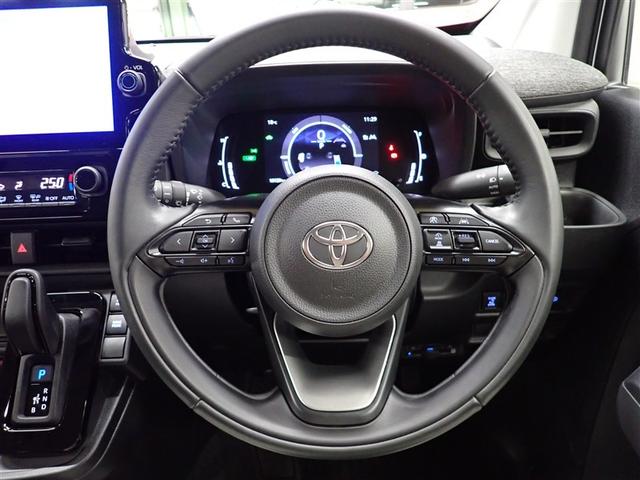 シエンタ ハイブリッドＺ　メモリーナビ　衝突被害軽減システム　ＥＴＣ　両側電動スライド　ＬＥＤヘッドランプ　ウオークスルー　乗車定員７人　３列シート（25枚目）