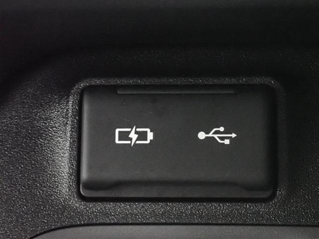 シエンタ ハイブリッドＺ　メモリーナビ　衝突被害軽減システム　ＥＴＣ　両側電動スライド　ＬＥＤヘッドランプ　ウオークスルー　乗車定員７人　３列シート（33枚目）