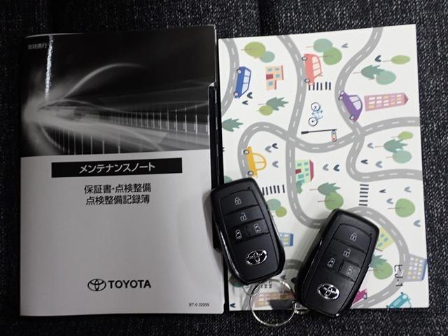 シエンタ ハイブリッドＺ　メモリーナビ　衝突被害軽減システム　ＥＴＣ　両側電動スライド　ＬＥＤヘッドランプ　ウオークスルー　乗車定員７人　３列シート（39枚目）