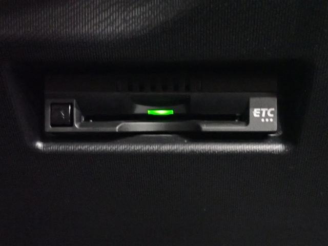 アクア Ｓ　フルセグ　メモリーナビ　ＤＶＤ再生　バックカメラ　衝突被害軽減システム　ＥＴＣ　ドラレコ　ＬＥＤヘッドランプ　記録簿（34枚目）