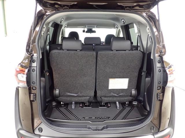 シエンタ Ｇ　クエロ　フルセグ　メモリーナビ　ＤＶＤ再生　バックカメラ　衝突被害軽減システム　ＥＴＣ　ドラレコ　両側電動スライド　ＬＥＤヘッドランプ　ウオークスルー　乗車定員７人　３列シート　記録簿　アイドリングストップ（11枚目）