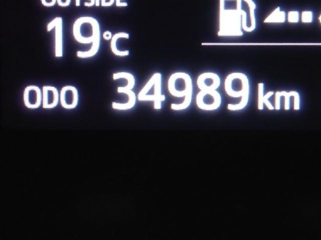 シエンタ Ｇ　クエロ　フルセグ　メモリーナビ　ＤＶＤ再生　バックカメラ　衝突被害軽減システム　ＥＴＣ　ドラレコ　両側電動スライド　ＬＥＤヘッドランプ　ウオークスルー　乗車定員７人　３列シート　記録簿　アイドリングストップ（17枚目）