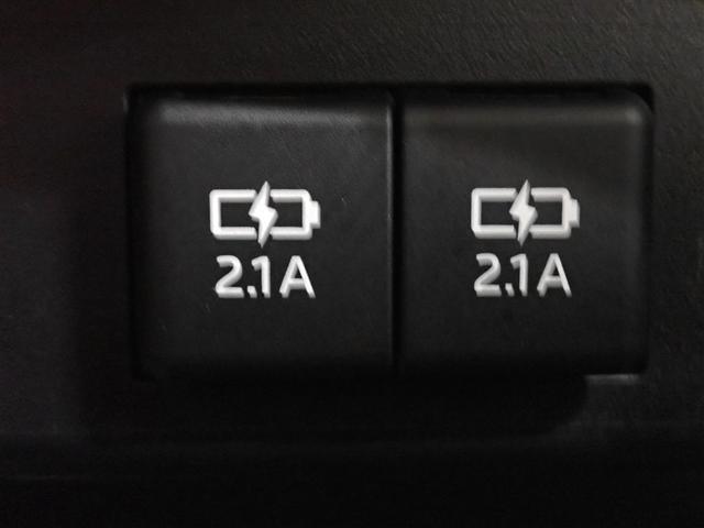 シエンタ Ｇ　クエロ　フルセグ　メモリーナビ　ＤＶＤ再生　バックカメラ　衝突被害軽減システム　ＥＴＣ　ドラレコ　両側電動スライド　ＬＥＤヘッドランプ　ウオークスルー　乗車定員７人　３列シート　記録簿　アイドリングストップ（32枚目）