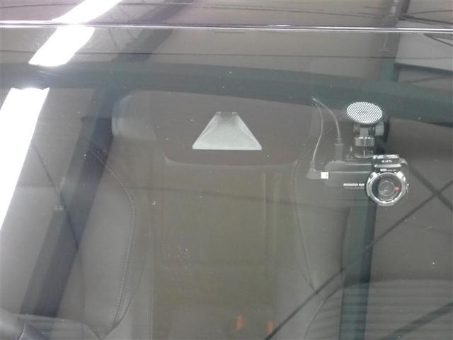 �������h���X�A�b�v���Ă���鏃���A���~�z�C�[��