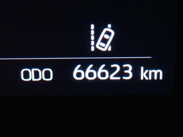 ヤリス ハイブリッドＺ　バックカメラ　衝突被害軽減システム　ＥＴＣ　ドラレコ　ＬＥＤヘッドランプ　記録簿（16枚目）