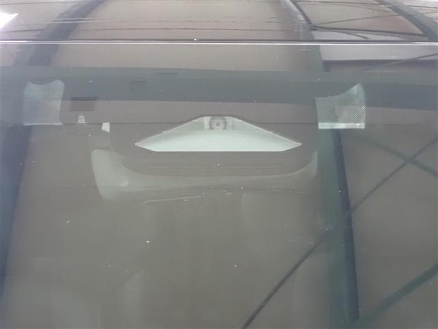 アルファードハイブリッド Z 革シート サンルーフ 4WD フルセグ メモリーナビ ミュージックプレイヤー接続可 後席モニター バックカメラ 衝突被害軽減システム ETC 両側電動スライド LEDヘッドランプ 乗車定員7人 記録簿(12枚目)