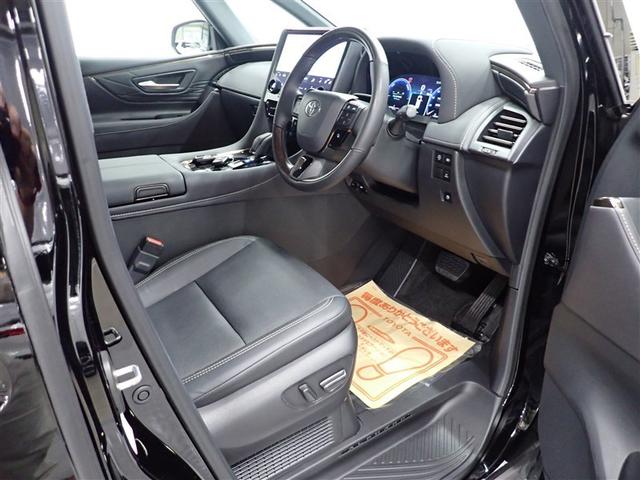 アルファードハイブリッド Z 革シート サンルーフ 4WD フルセグ メモリーナビ ミュージックプレイヤー接続可 後席モニター バックカメラ 衝突被害軽減システム ETC 両側電動スライド LEDヘッドランプ 乗車定員7人 記録簿(18枚目)