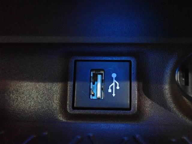 ＲＡＶ４ ハイブリッドＧ　４ＷＤ　フルセグ　メモリーナビ　ミュージックプレイヤー接続可　バックカメラ　衝突被害軽減システム　ＥＴＣ　ドラレコ　ＬＥＤヘッドランプ　フルエアロ（34枚目）