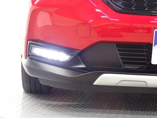 フリード クロスター・ホンダセンシング　ＤＶＤ再生　バックカメラ　衝突被害軽減システム　ＥＴＣ　両側電動スライド　ＬＥＤヘッドランプ　ウオークスルー　乗車定員６人　３列シート　アイドリングストップ（9枚目）
