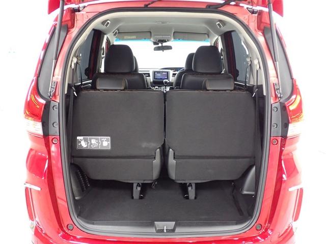 フリード クロスター・ホンダセンシング　ＤＶＤ再生　バックカメラ　衝突被害軽減システム　ＥＴＣ　両側電動スライド　ＬＥＤヘッドランプ　ウオークスルー　乗車定員６人　３列シート　アイドリングストップ（11枚目）