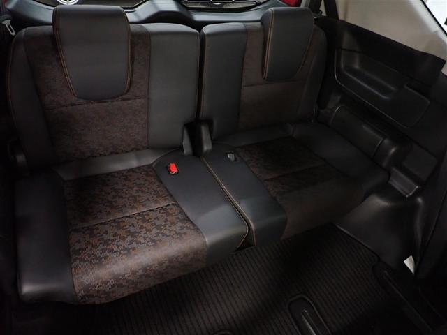 フリード クロスター・ホンダセンシング　ＤＶＤ再生　バックカメラ　衝突被害軽減システム　ＥＴＣ　両側電動スライド　ＬＥＤヘッドランプ　ウオークスルー　乗車定員６人　３列シート　アイドリングストップ（13枚目）