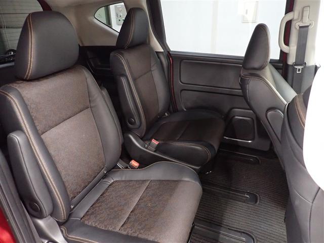 フリード クロスター・ホンダセンシング　ＤＶＤ再生　バックカメラ　衝突被害軽減システム　ＥＴＣ　両側電動スライド　ＬＥＤヘッドランプ　ウオークスルー　乗車定員６人　３列シート　アイドリングストップ（14枚目）