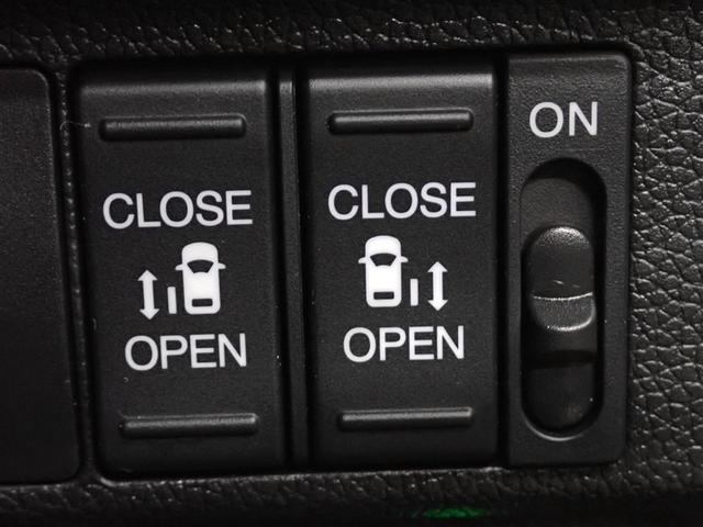 フリード クロスター・ホンダセンシング　ＤＶＤ再生　バックカメラ　衝突被害軽減システム　ＥＴＣ　両側電動スライド　ＬＥＤヘッドランプ　ウオークスルー　乗車定員６人　３列シート　アイドリングストップ（26枚目）