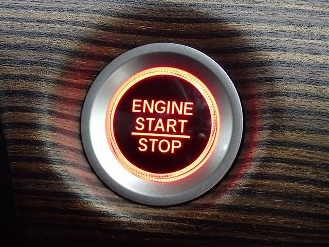 フリード クロスター・ホンダセンシング　ＤＶＤ再生　バックカメラ　衝突被害軽減システム　ＥＴＣ　両側電動スライド　ＬＥＤヘッドランプ　ウオークスルー　乗車定員６人　３列シート　アイドリングストップ（27枚目）