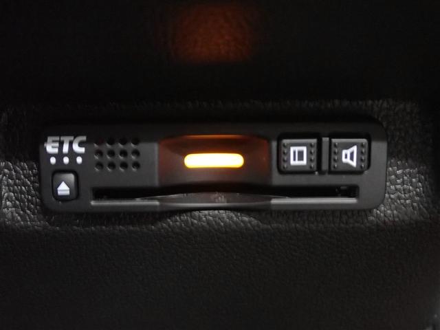 フリード クロスター・ホンダセンシング　ＤＶＤ再生　バックカメラ　衝突被害軽減システム　ＥＴＣ　両側電動スライド　ＬＥＤヘッドランプ　ウオークスルー　乗車定員６人　３列シート　アイドリングストップ（32枚目）