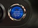 キーをカバンやポケットに入れたままでOK!プッシュボタンでエンジンスタート