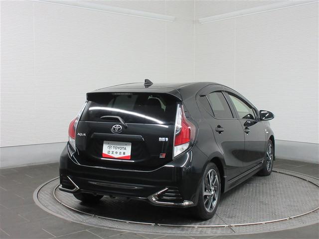 アクア Ｇ　ＧＲスポーツ　フルセグ　メモリーナビ　ＤＶＤ再生　バックカメラ　衝突被害軽減システム　ＥＴＣ　ＬＥＤヘッドランプ　ウオークスルー　３列シート（3枚目）