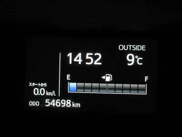 アクア Ｇ　ＧＲスポーツ　フルセグ　メモリーナビ　ＤＶＤ再生　バックカメラ　衝突被害軽減システム　ＥＴＣ　ＬＥＤヘッドランプ　ウオークスルー　３列シート（9枚目）