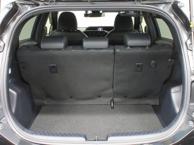 アクア Ｇ　ＧＲスポーツ　フルセグ　メモリーナビ　ＤＶＤ再生　バックカメラ　衝突被害軽減システム　ＥＴＣ　ＬＥＤヘッドランプ　ウオークスルー　３列シート（35枚目）