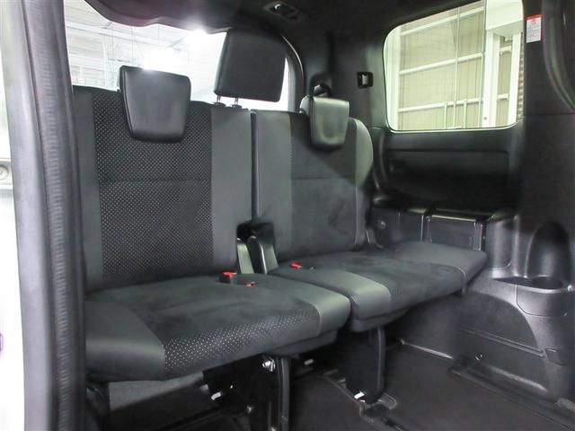 ヴォクシー ＺＳ　煌ＩＩＩ　フルセグ　メモリーナビ　ＤＶＤ再生　バックカメラ　衝突被害軽減システム　ＥＴＣ　両側電動スライド　ＬＥＤヘッドランプ　ウオークスルー　乗車定員７人　３列シート　記録簿　アイドリングストップ（33枚目）