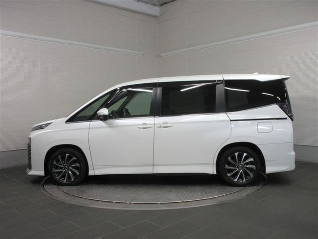 ヴォクシー ハイブリッドＳ－Ｚ　フルセグ　メモリーナビ　バックカメラ　衝突被害軽減システム　ＥＴＣ　ドラレコ　両側電動スライド　ＬＥＤヘッドランプ　乗車定員７人　３列シート（4枚目）